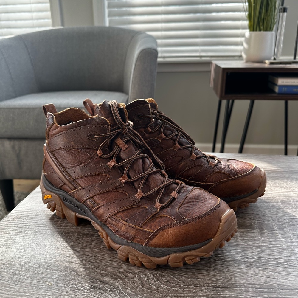 Rare! New Moab 2 Decon Slam Luna Mid Sz 10.5